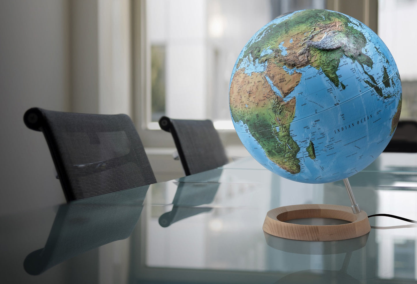Mappemonde "FCR" la terre en relief - sicjeg