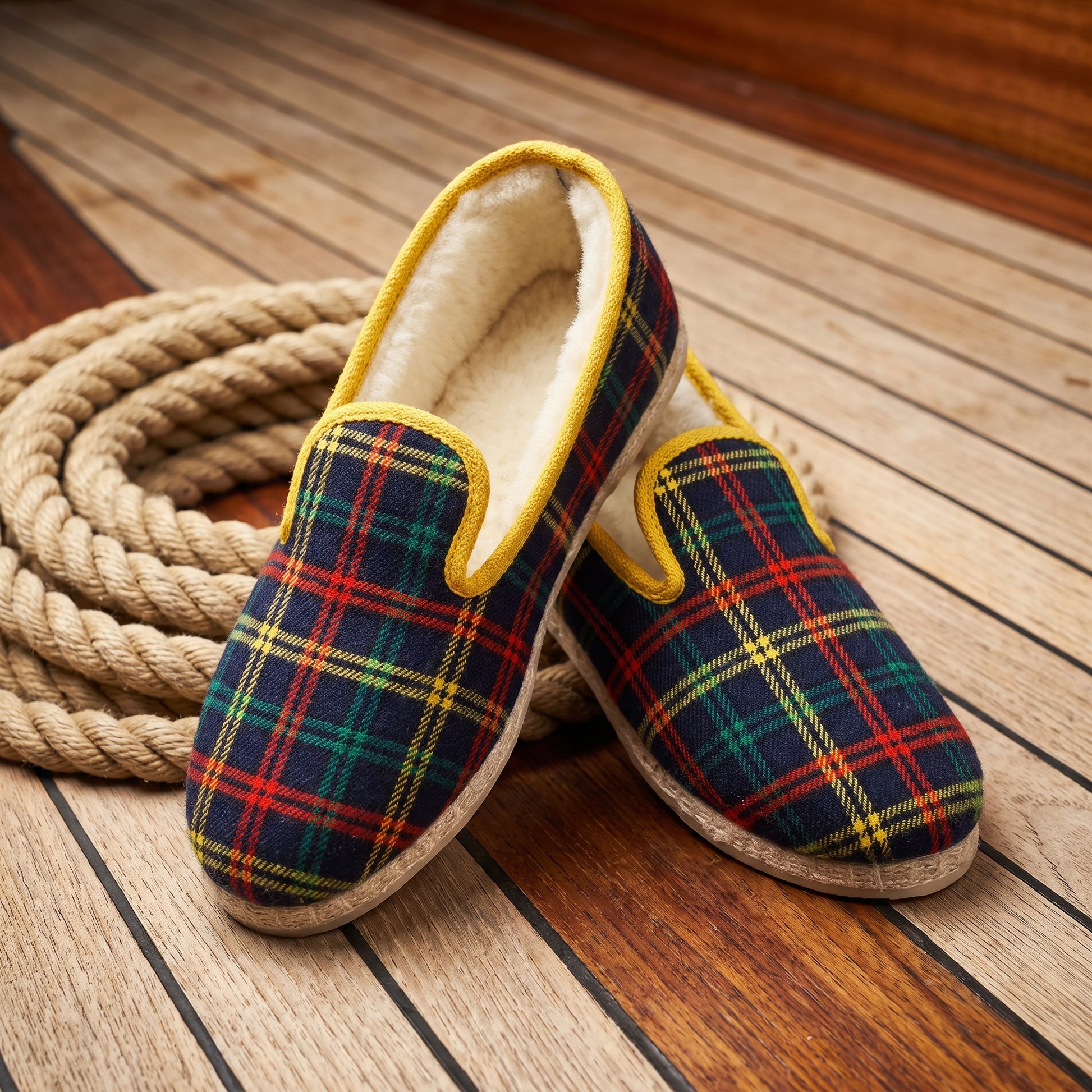 Charentaises CHAPITEAU tartan marine doublées en laine naturelle